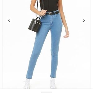 NWT F21 Skinny Crop Jeans